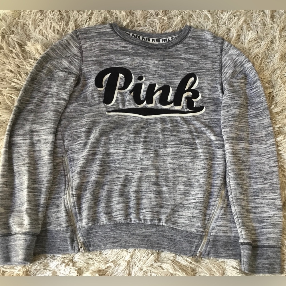 PINK VICTORIA’S SECRET Womens size SMALL PINK SWEATSHIRT